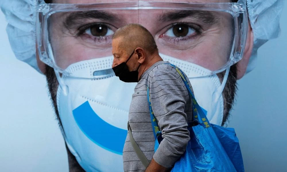 Κορονοϊός: Πάνω από 10.000 κρούσματα σε μία ημέρα στη Γαλλία